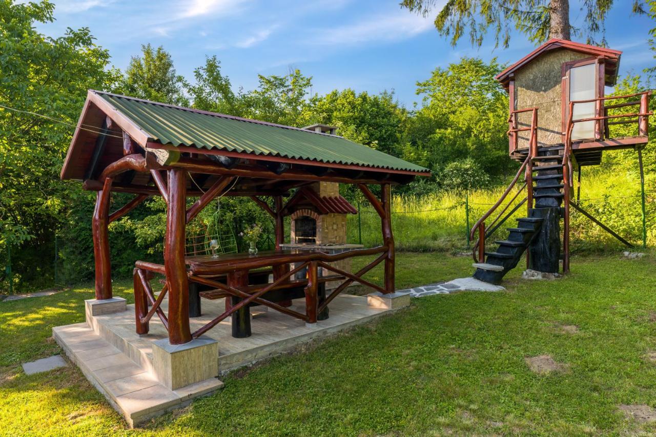 Villa Tratea - With A Heated Pool Tomici Εξωτερικό φωτογραφία